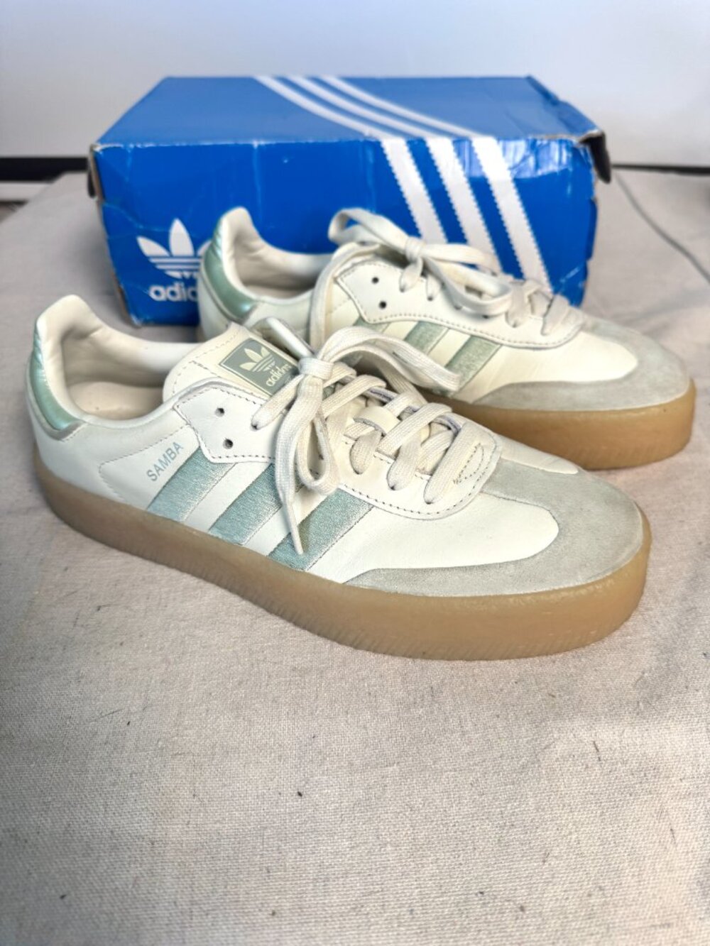 Adidas Women's 9.5 Sambae Off White  Lime Green Gum IG1947 Samba Shoes Sneakers - Picture 2 of 16